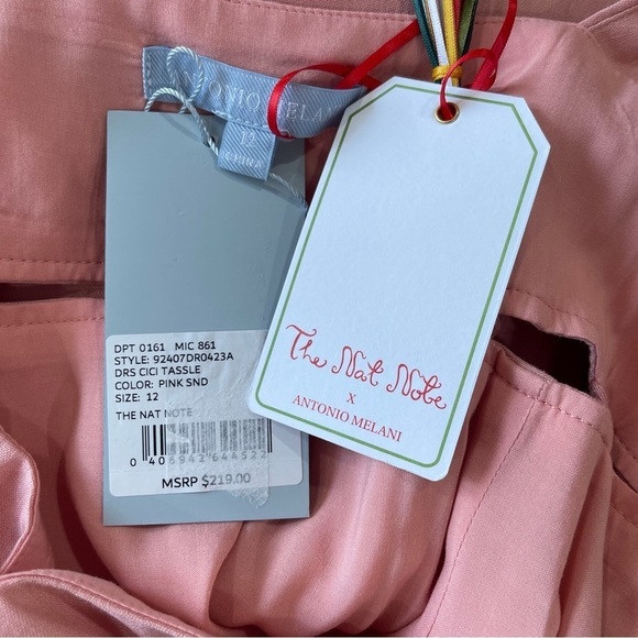 Elegant Pink Sleeveless Dress - Picture 11 of 13